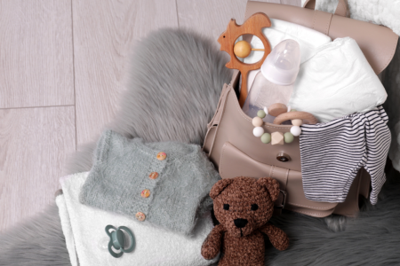 The Minimalist Mom’s Guide to Diaper Bag Essentials
